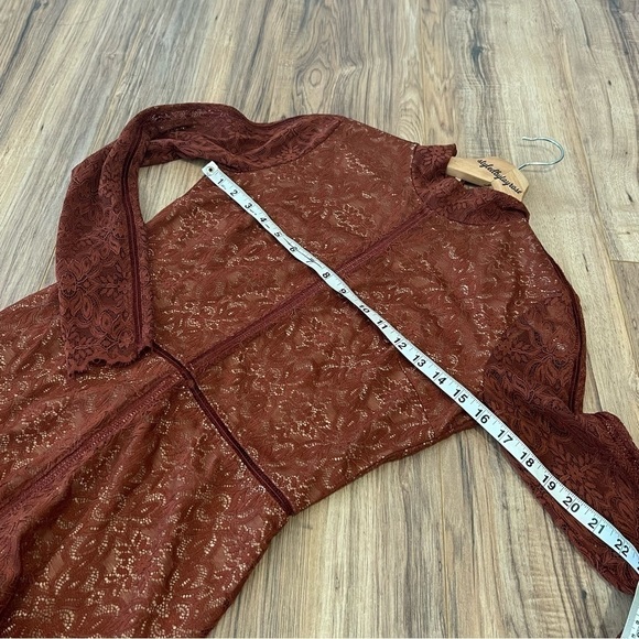 Aritzia Wilfred Janvry Long Sleeved Lace Dress - Picture 7 of 10